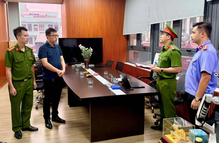Khởi tố vụ án vi phạm bản quyền phần mềm máy tính Microsoft đầu tiên tại Việt Nam