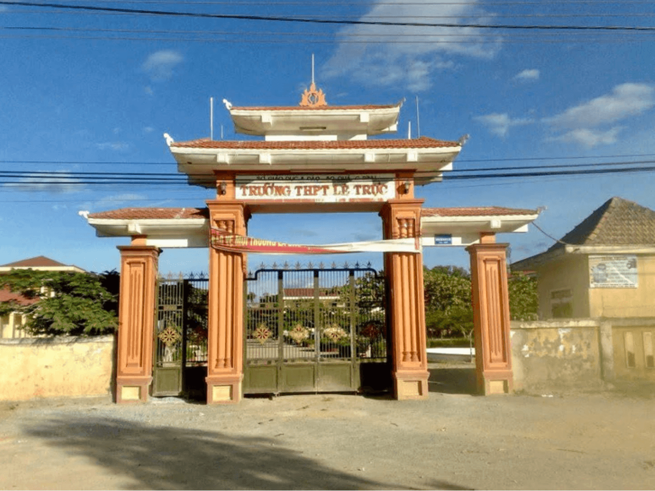 Gian lận thi tốt nghiệp THPT tại Quảng Trị.